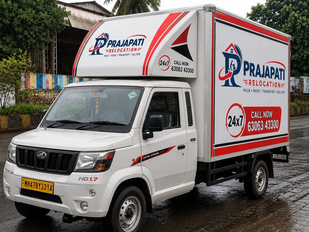 Prajapati Relocation branded Mahindra pickup available for goods transport in Thane, Navi Mumbai and Mumbai